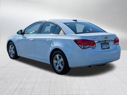 Summit White 2015 Chevrolet Cruze 1LT