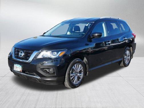 2020 Nissan Pathfinder S