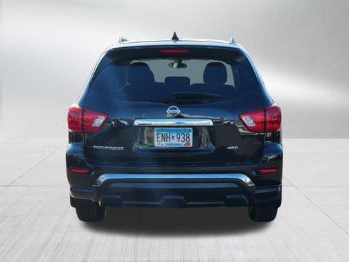 2020 Nissan Pathfinder S