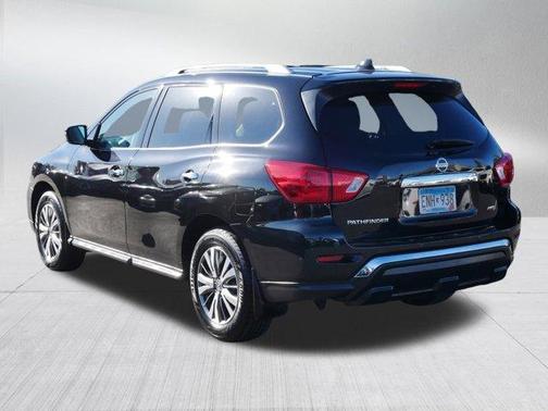 2020 Nissan Pathfinder S