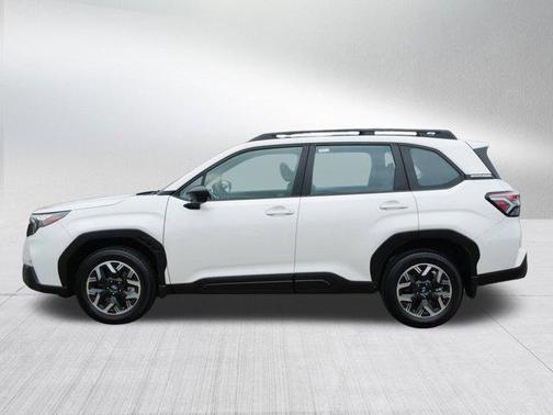 2025 Subaru Forester Base