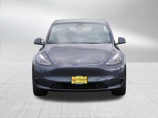 Midnight Silver Metallic 2023 Tesla Model Y Long Range