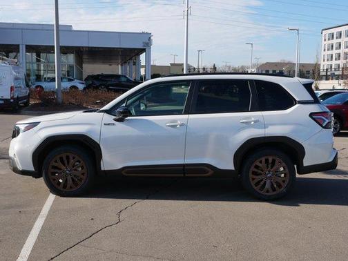 Crystal White Pearl 2025 Subaru Forester Hybrid Sport