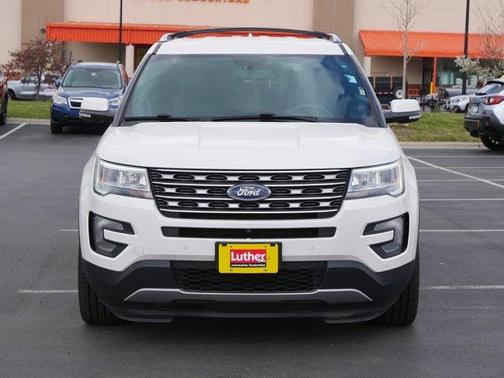 White Platinum Tri-Coat Metallic 2017 Ford Explorer Limited