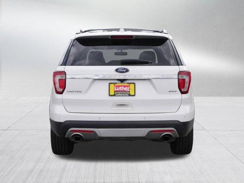 White Platinum Tri-Coat Metallic 2017 Ford Explorer Limited