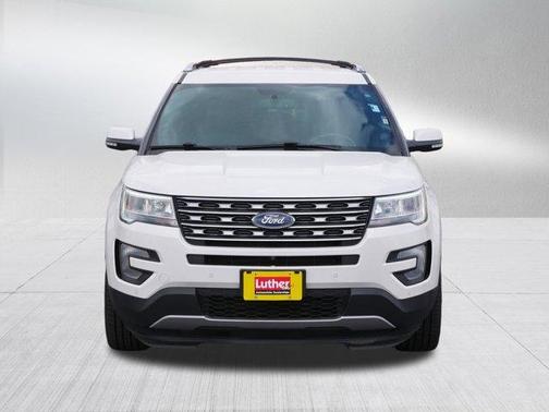 White Platinum Tri-Coat Metallic 2017 Ford Explorer Limited