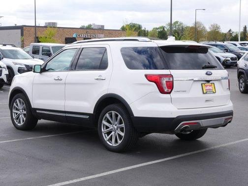 White Platinum Tri-Coat Metallic 2017 Ford Explorer Limited