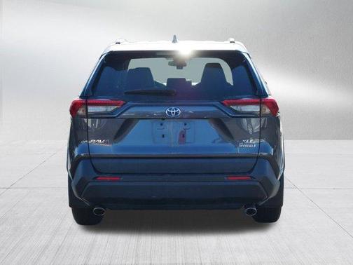 2021 Toyota RAV4 Hybrid XLE Premium