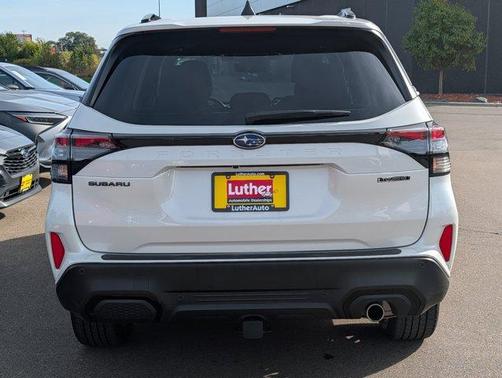 Crystal White Pearl 2025 Subaru Forester Touring