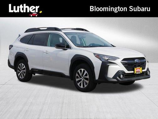 Crystal White Pearl 2025 Subaru Outback Premium