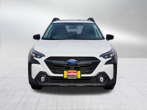 Crystal White Pearl 2025 Subaru Outback Premium