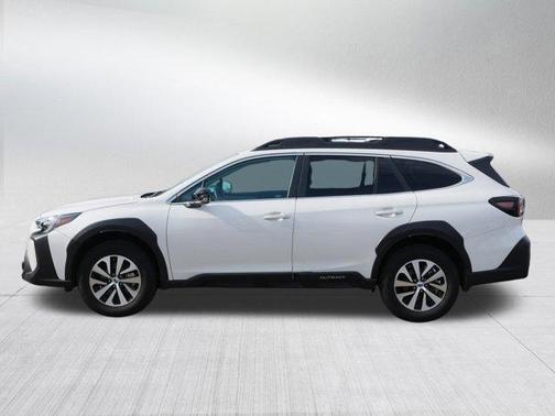 Crystal White Pearl 2025 Subaru Outback Premium