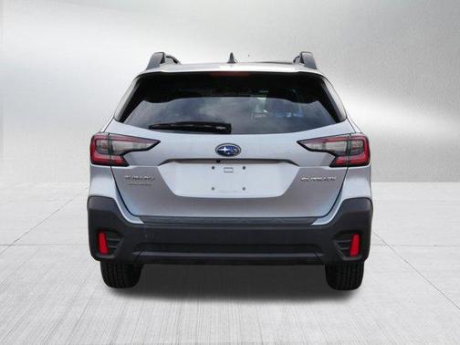 Ice Silver Metallic 2020 Subaru Outback Premium