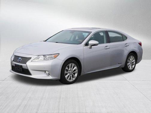 Silver Lining Metallic 2013 Lexus ES 300h Base