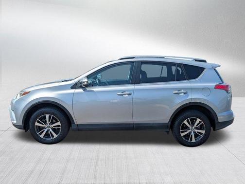Silver Sky Metallic 2018 Toyota RAV4 XLE