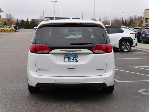2018 Chrysler Pacifica Limited