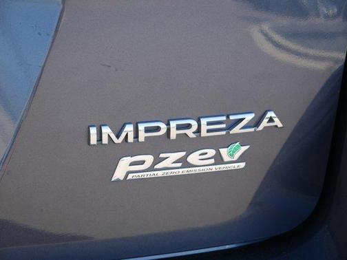 2017 Subaru Impreza 2.0i