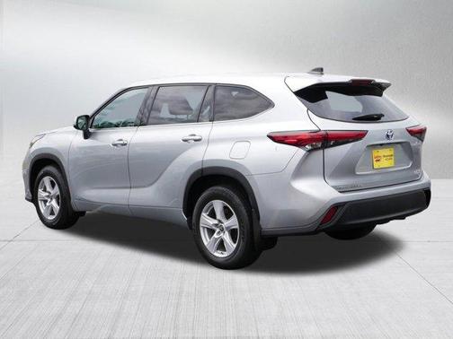 2022 Toyota Highlander Hybrid LE