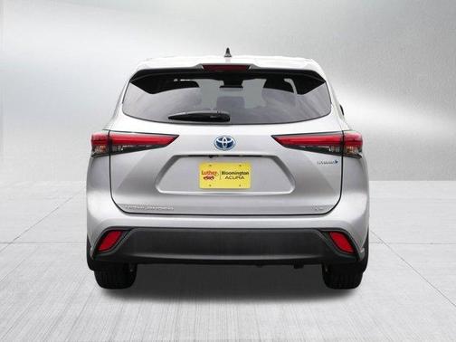 2022 Toyota Highlander Hybrid LE