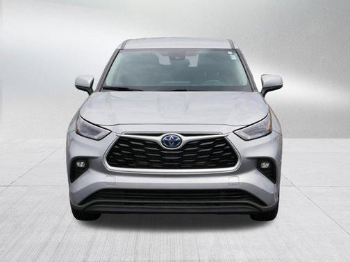 2022 Toyota Highlander Hybrid LE