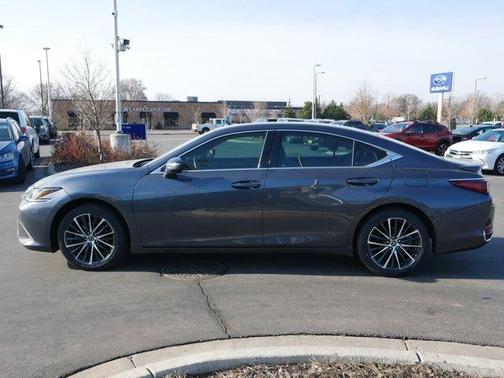 2024 Lexus ES 300h Luxury