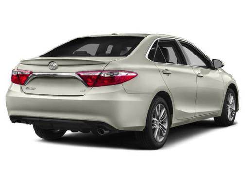 Blizzard Pearl 2015 Toyota Camry SE