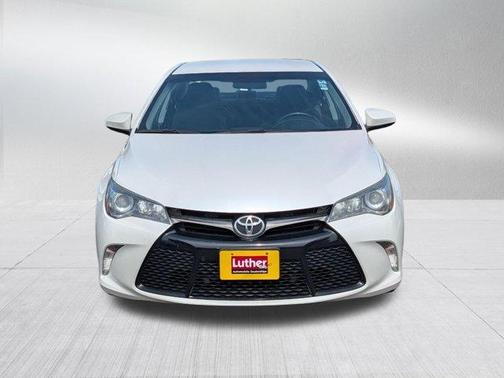 Blizzard Pearl 2015 Toyota Camry SE