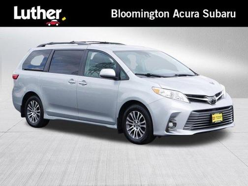 2019 Toyota Sienna XLE