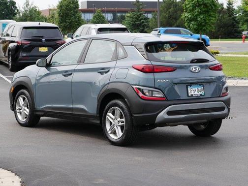 2022 Hyundai KONA SE