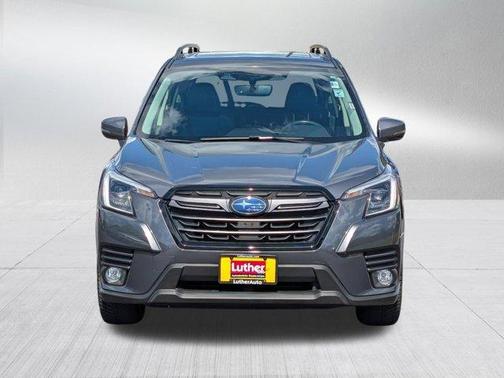 Magnetite Gray Metallic 2022 Subaru Forester Limited