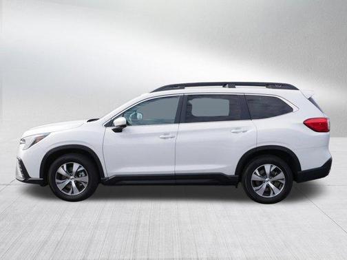 Crystal White Pearl 2025 Subaru Ascent Premium