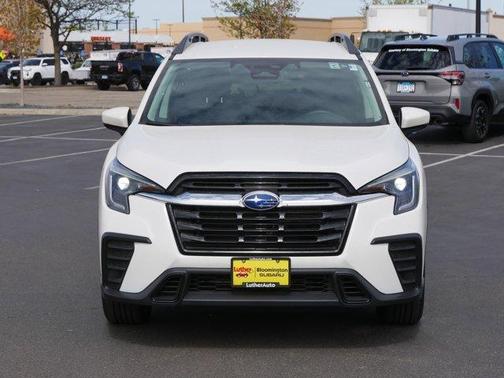 Crystal White Pearl 2025 Subaru Ascent Premium