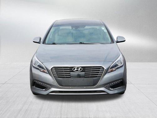 2017 Hyundai SONATA Hybrid Limited