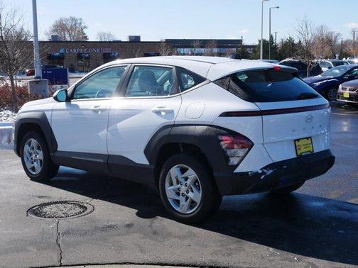 2024 Hyundai KONA SE