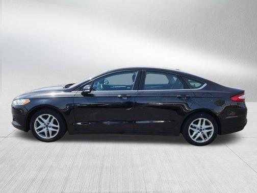 Tuxedo Black Metallic 2014 Ford Fusion SE