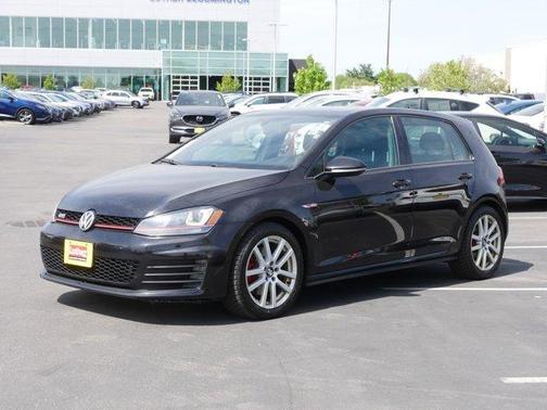 Deep Black Pearl 2015 Volkswagen Golf GTI S