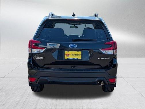 Crystal Black Silica 2023 Subaru Forester Limited