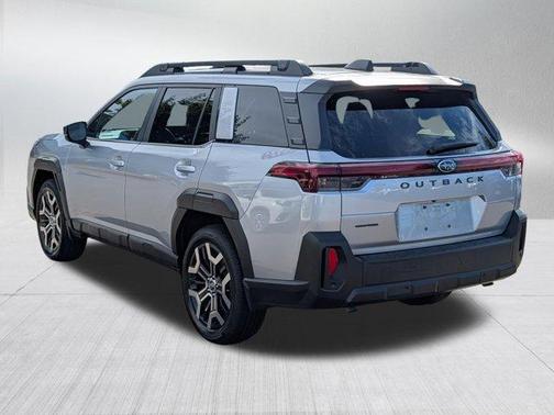 Ice Silver Metallic 2026 Subaru Outback Touring XT