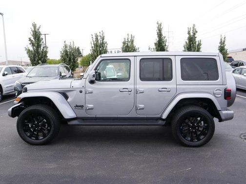 2021 Jeep Wrangler Unlimited Sahara Altitude