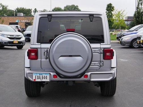 2021 Jeep Wrangler Unlimited Sahara Altitude