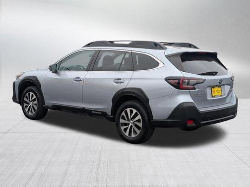Ice Silver Metallic 2023 Subaru Outback Premium