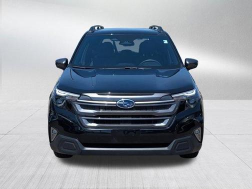 Crystal Black Silica 2025 Subaru Forester Premium