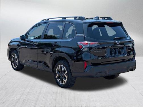 Crystal Black Silica 2025 Subaru Forester Premium