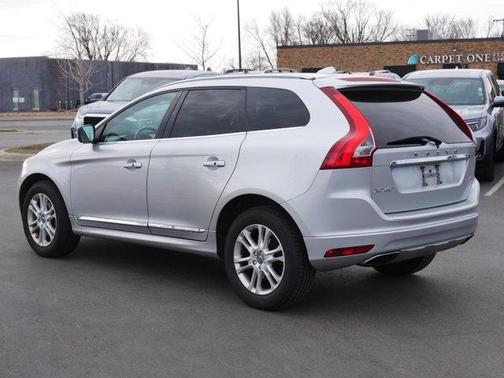 Bright Silver Metallic 2016 Volvo XC60 T5 Premier