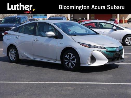 Classic Silver Metallic 2017 Toyota Prius Prime Plus