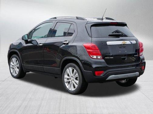 Mosaic Black Metallic 2020 Chevrolet Trax Premier