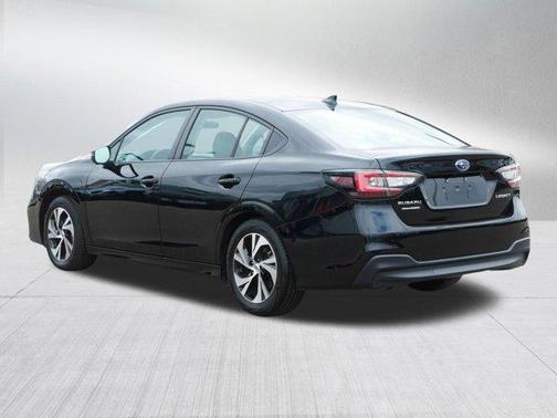 Crystal Black Silica 2025 Subaru Legacy Premium