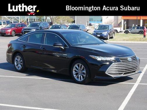 Midnight Black Metallic 2020 Toyota Avalon Hybrid XLE