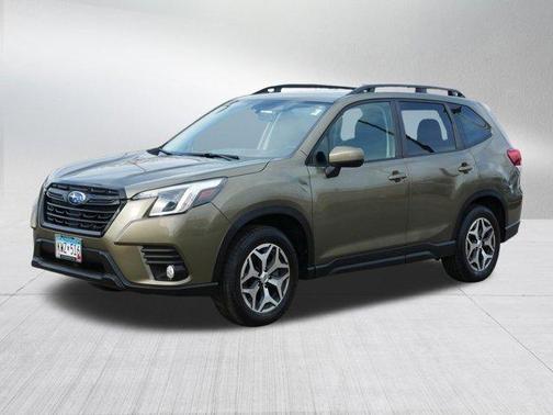 Autumn Green Metallic 2023 Subaru Forester Premium