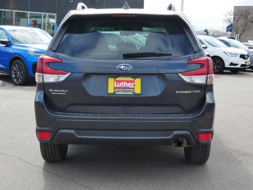Dark Gray Metallic 2019 Subaru Forester Premium